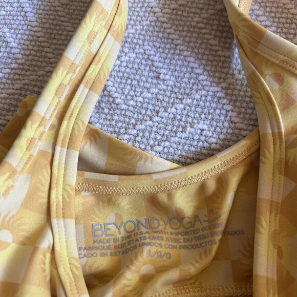 Yellow Beyond Yoga Set - Size L - Picture 5 of 5